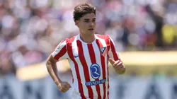 PASADENA, CALIFORNIA - JUNE 15: Julian Alvarez of Atletico de Madrid in action during the FIFA Club World Cup 2025 group B match between Paris Saint-Germain FC and Club Atletico de Madrid at Rose Bowl Stadium on June 15, 2025 in Pasadena, California. (Photo by Stu Forster/Getty Images)