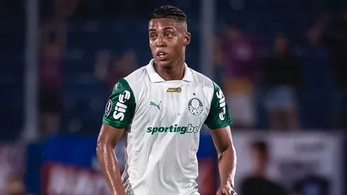 Vanderlan, lateral do Palmeiras vira alvo da torcida por desempenho abaixo do esperado no Mundial 2025