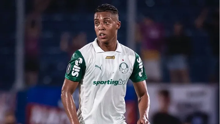 Vanderlan, lateral do Palmeiras vira alvo da torcida por desempenho abaixo do esperado no Mundial 2025