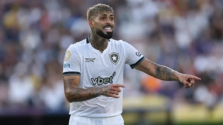 Alexander Barboza, comemora vitória do Botafogo contra o PSG e torcida quer vê-lo titular contra o Atletico de Madrid