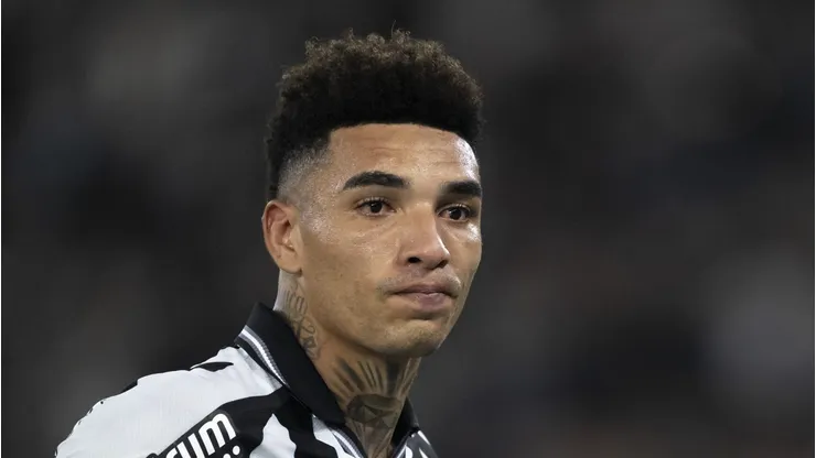 RJ - RIO DE JANEIRO - 04/06/2025 - BRASILEIRO A 2025, BOTAFOGO X CEARA - Igor Jesus jogador do Botafogo apos partida contra o Ceara no estadio Engenhao pelo campeonato Brasileiro A 2025.