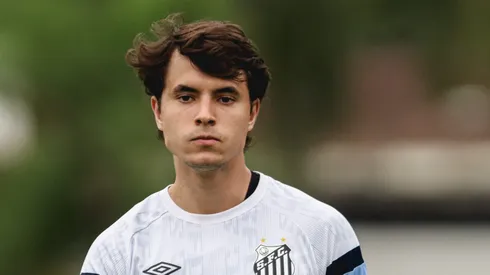 - Zanocelo, meia que pertence ao Santos