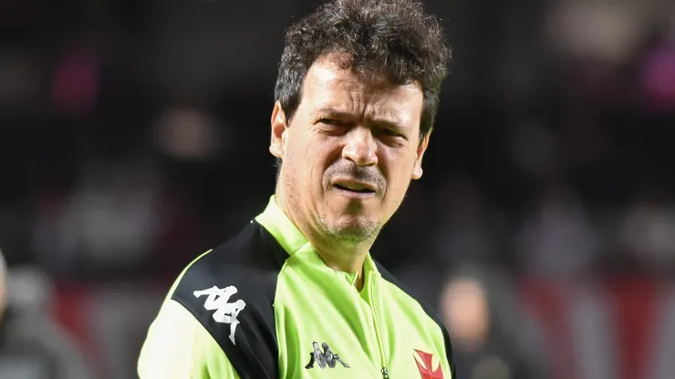 Fernando Diniz vê sendo avaliado por alvo do Vasco no mercado