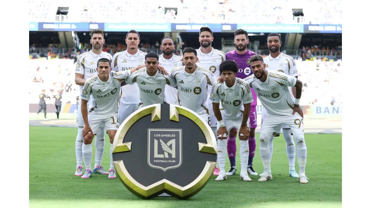 Elenco do Los Angeles FC pousando para foto no Mundial de Clubes (Photo by Richard Pelham/Getty Images)