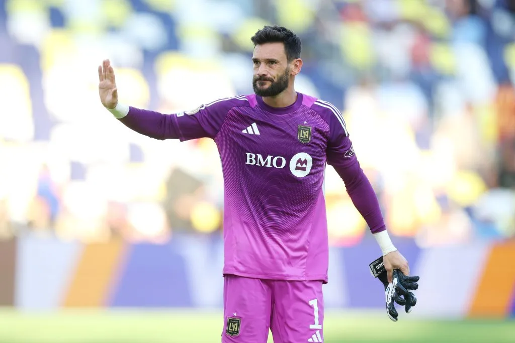 NASHVILLE, TENNESSEE – JUNE 20: Hugo Lloris #1 of LAFC reacts following the team’s elimination from the Club World Cup during the FIFA Club World Cup 2025 group D match between Los Angeles Football Club and Esperance de Tunis at GEODIS Park on June 20, 2025 in Nashville, Tennessee. (Photo by Richard Pelham/Getty Images)