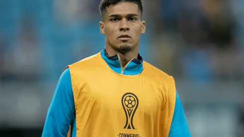 RS - PORTO ALEGRE - 08/04/2025 - COPA SUL-AMERICANA 2025, GREMIO X ATLETICO GRAU - Matias Arezo jogador do Gremio durante partida contra o Atletico Grau no estadio Arena do Gremio pelo campeonato Copa Sul-americana 2025. Foto: Liamara Polli/AGIF