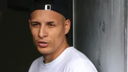 Lateral tem o futuro incerto - Foto: Gilson Junio/AGIF.