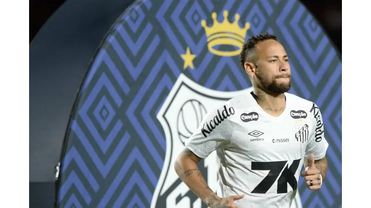 BA - SALVADOR - 25/05/2025 - BRASILEIRO A 2025, VITORIA X SANTOS - Neymar jogador do Santos durante aquecimento antes da partida contra o Vitoria no estadio Barradao pelo campeonato Brasileiro A 2025. Foto: Jhony Pinho/AGIF