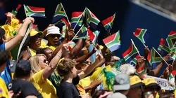 Torcedores do Mamelodi Sundowns-AFR fazendo a festa nos Estados Unidos. Foto: Michael Reaves/Getty Images.
