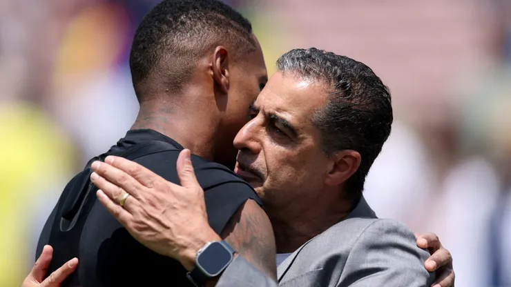 Renato Paiva parece ter encontrado um estilo no Mundial que agradou muitos botafoguenses