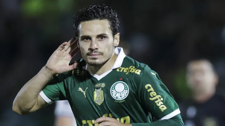 Raphael Veiga foi mantido como titular diante do Inter Miami