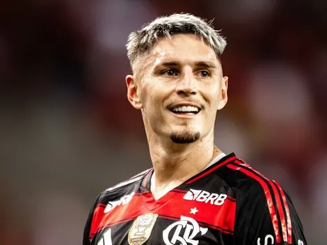 Varela marca 100 jogos e encanta Rubro-Negros na Web