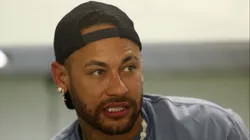 Neymar acompanha o Santos em partida - Foto: Mauricio De Souza/AGIF