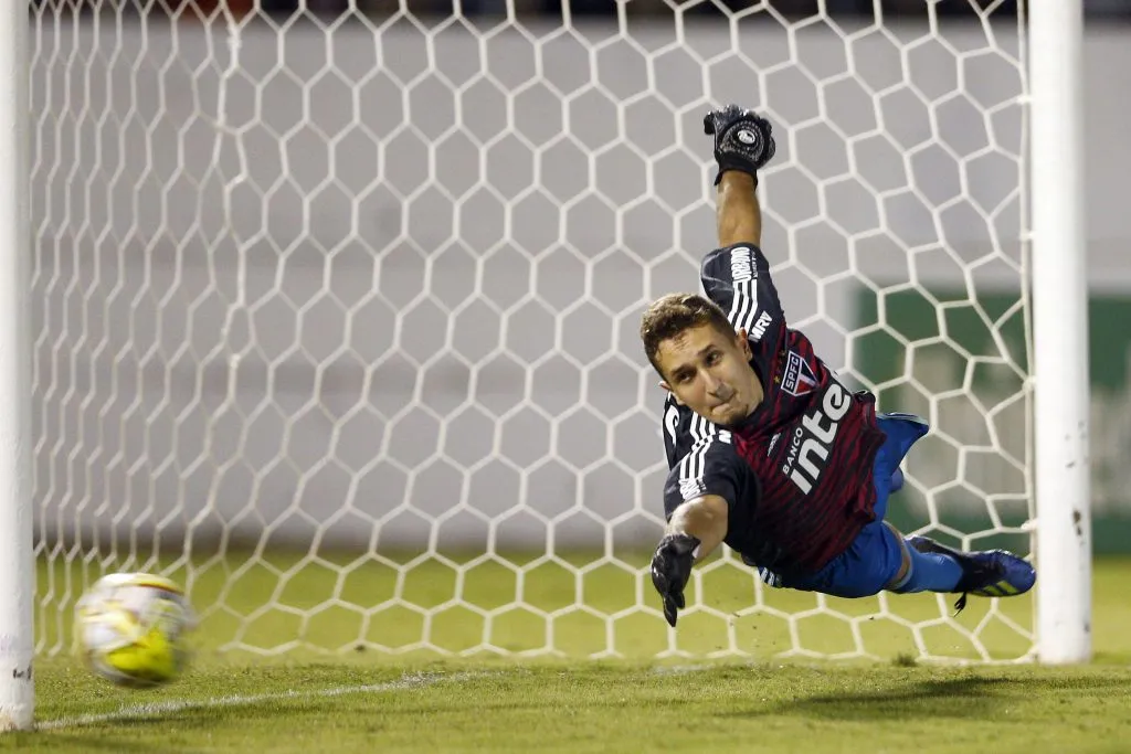 Thiago Couto, ex-goleiro do Sao Paulo durante partida contra o Cruzeiro no estadio Fonte Luminosa pelo campeonato Copa Sao Paulo 2019. Foto: Thiago Calil/AGIF