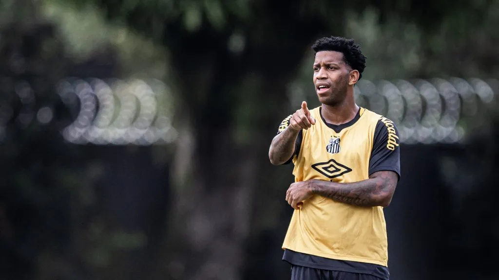 Gil vai atuar apenas até o final da temporada – Fotos: Raul Baretta/ Santos FC.