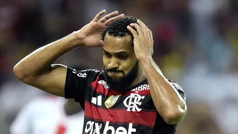 SP - RIO DE JANEIRO - 29/03/2025 - BRASILEIRO A 2025, FLAMENGO X INTERNACIONAL - Juninho jogador do Flamengo lamenta durante partida contra o Internacional no estadio Maracana pelo campeonato Brasileiro A 2025.