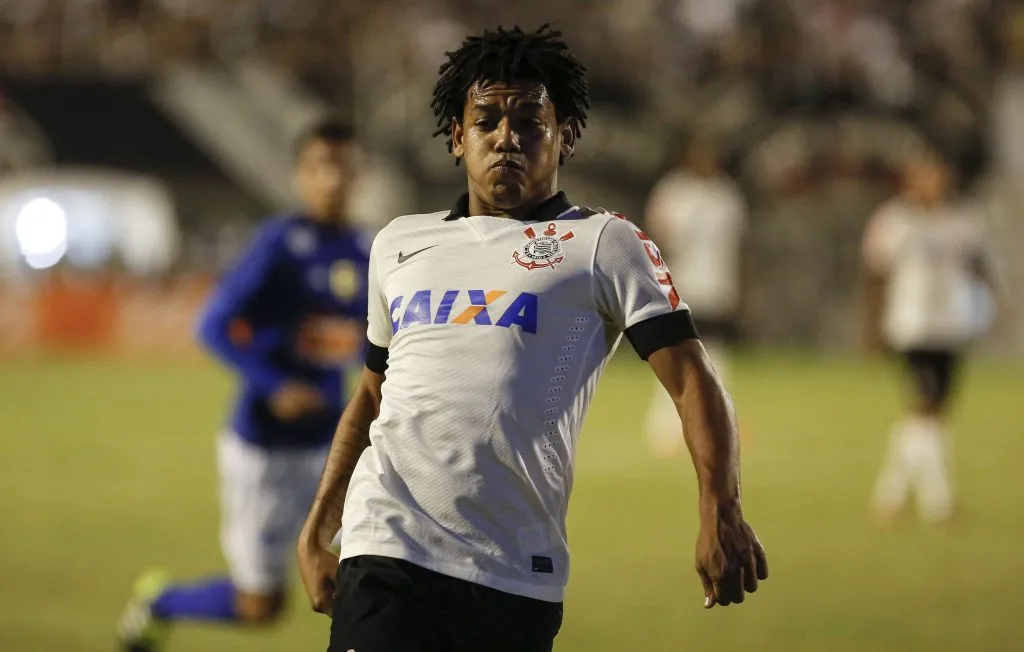 Romarinho teve passagem de muito sucesso pelo Corinthians - (Photo by Miguel Schincariol/Getty Images)