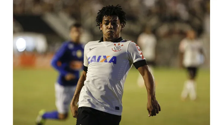Romarinho teve passagem de muito sucesso pelo Corinthians - (Photo by Miguel Schincariol/Getty Images)