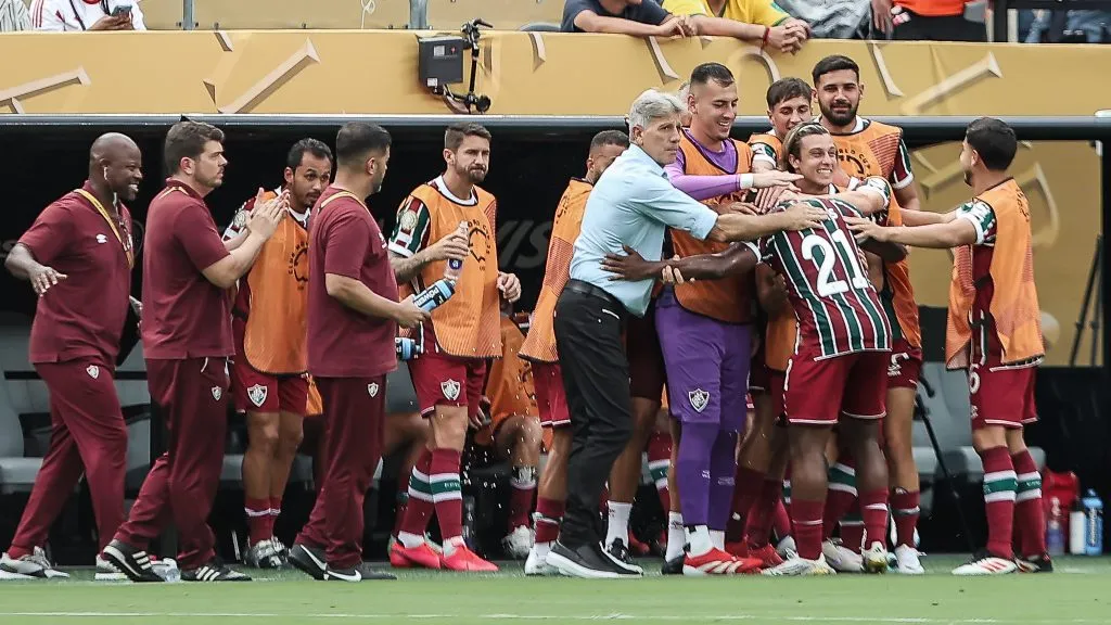 Atletas do Tricolor das Laranjeiras celebram tento anotado no último jogo. Foto: Lucas Merçon/Fluminense.