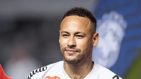 Neymar durante partida do Peixe na Vila Belmiro.