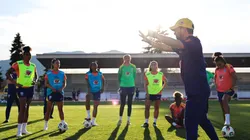 Arthur Elias em segundo treino com a Seleção para amistoso contra França. Foto: Lívia Villas Boas/CBF