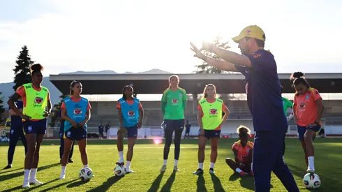 Arthur Elias em segundo treino com a Seleção para amistoso contra França. Foto: Lívia Villas Boas/CBF