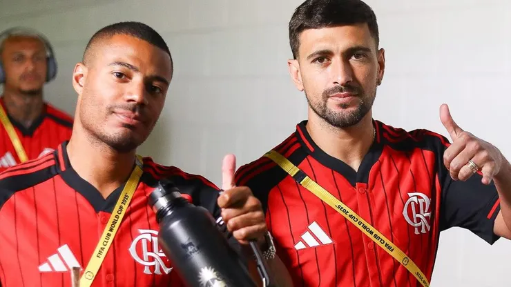 Delegação do Flamengo chega no estádio do Orlando para enfrentar o Los Angeles FC.