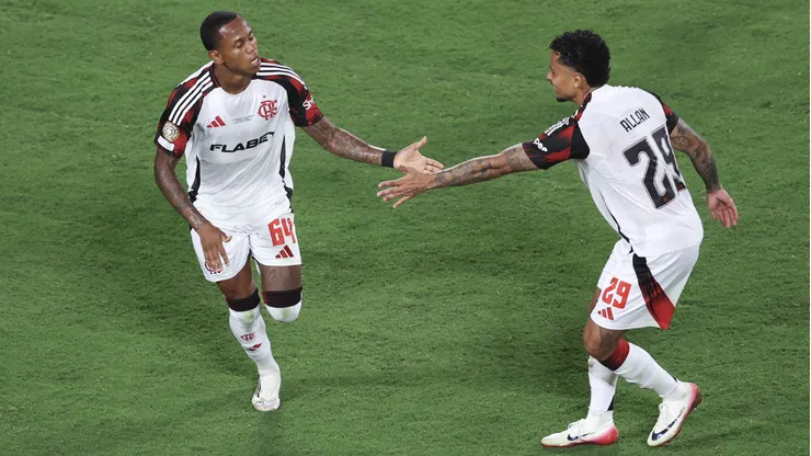 Wallace Yan marca no fim e Flamengo empata com o Los Angeles FC em Orlando.