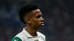 MG - BELO HORIZONTE - 01/06/2025 - BRASILEIRO A 2025, CRUZEIRO X PALMEIRAS - Estevao jogador do Palmeiras durante partida contra o Cruzeiro no estadio Mineirao pelo campeonato Brasileiro A 2025.