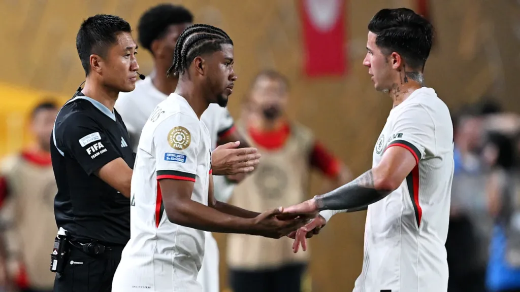 Andrey Santos, meio-campista dos Blues. Foto: Divulgação/Chelsea.