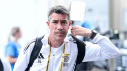 Bruno Lage durante chegada do elenco do Benfica para encarar o Bayern