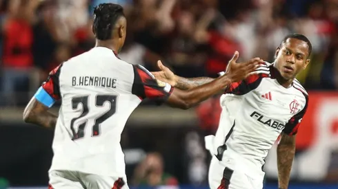 Bruno Henrique e Wallace Yan em Los Angeles FC x Flamengo - Foto: Gilvan de Souza/Flamengo