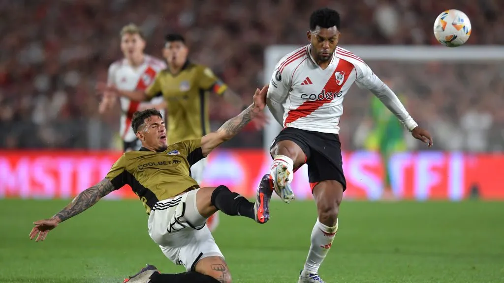 Zagueiro uruguaio pelo Colo-Colo. Foto: Marcelo Endelli/Getty Images