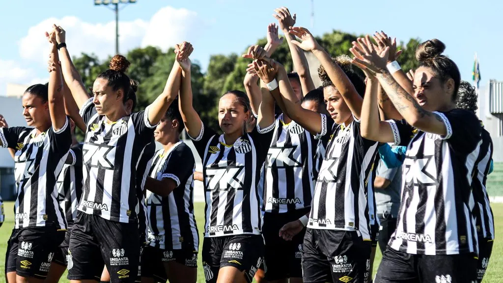 Grupo de jogadoras do Santos