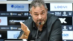 Alexandre Mattos em coletiva de apresentação no Santos - Foto: Jota Erre/AGIF