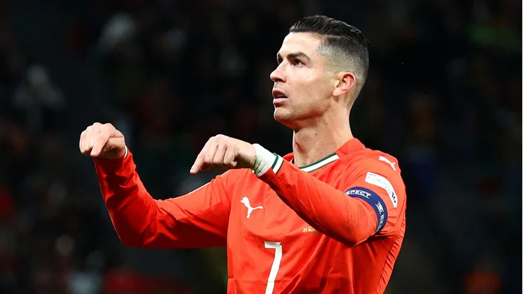 Cristiano Ronaldo em campo pela seleção de Portugal. (Photo by Carlos Rodrigues/Getty Images)
