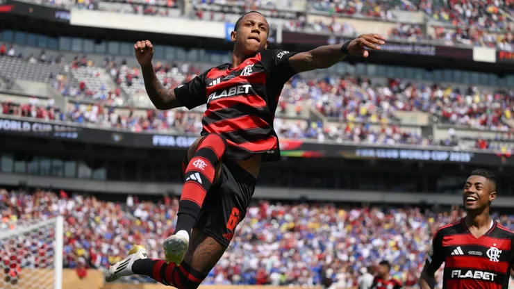 PHILADELPHIA, PENNSYLVANIA - JUNE 20: Wallace Yan #64 of CR Flamengo celebrates scoring his team's third goal during the FIFA Club World Cup 2025 group D match between CR Flamengo and Chelsea FC at Lincoln Financial Field on June 20, 2025 in Philadelphia, Pennsylvania. (Photo by David Ramos/Getty Images)
