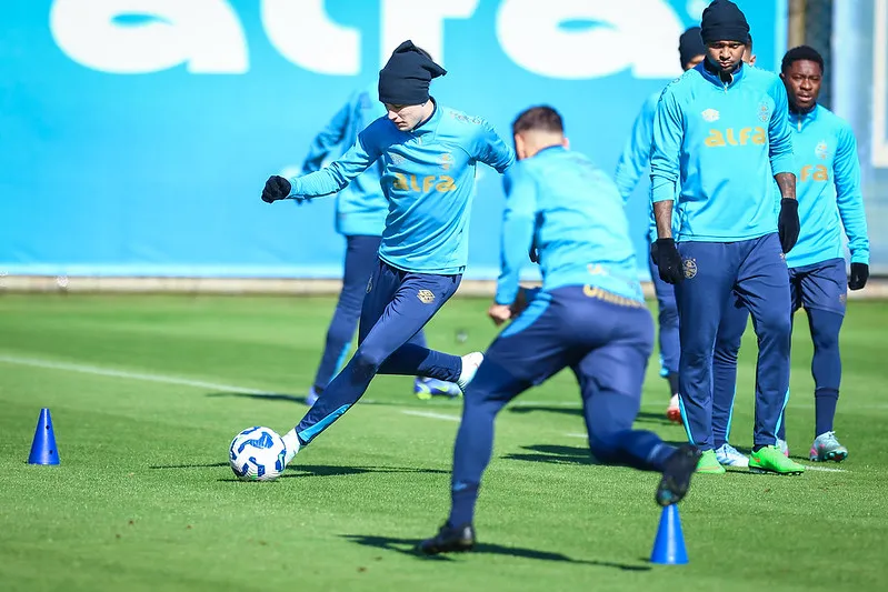 Jogadores do Grêmio voltaram aos treinos. Foto: Lucas Uebel/Grêmio FBPA