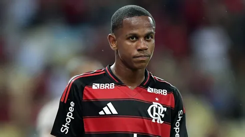Futuro de Wallace Yan tem definição nos bastidores do Flamengo