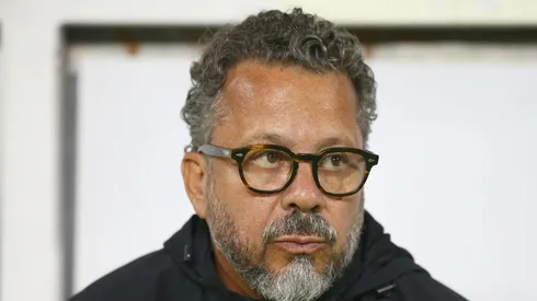 Cléber Xavier durante partida contra o Ceará no Allianz Parque.