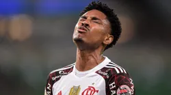 Santos não vai contratar Vitinho - Foto: Thiago Ribeiro/AGIF.