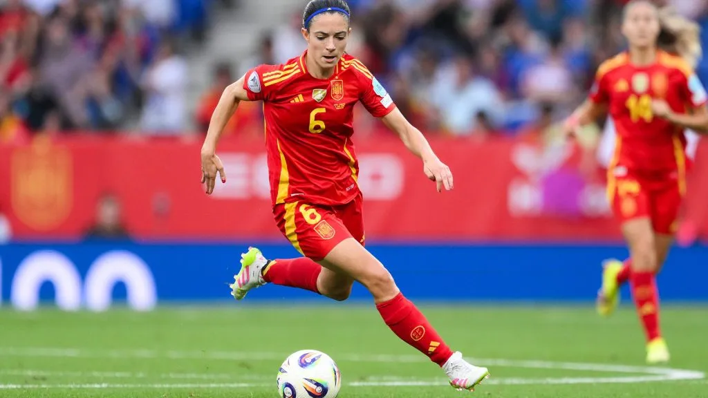 BARCELONA, SPAIN – JUNE 03: Aitana Bonmati of Spain runs with the ball during the UEFA Women’s Nations League 2024/25 Grp A3 MD6 match between Spain and England at RCDE Stadium on June 03, 2025 in Barcelona, Spain. (Photo by David Ramos/Getty Images)