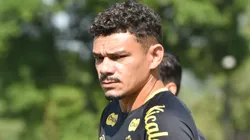 Tiquinho Soares tem situação exposta no Santos