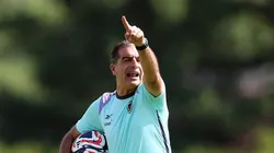 Paiva durante treino do Fogão nos Estados Unidos