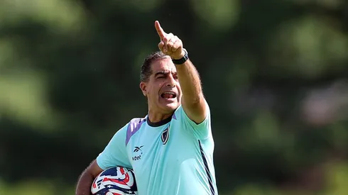 Paiva durante treino do Fogão nos Estados Unidos