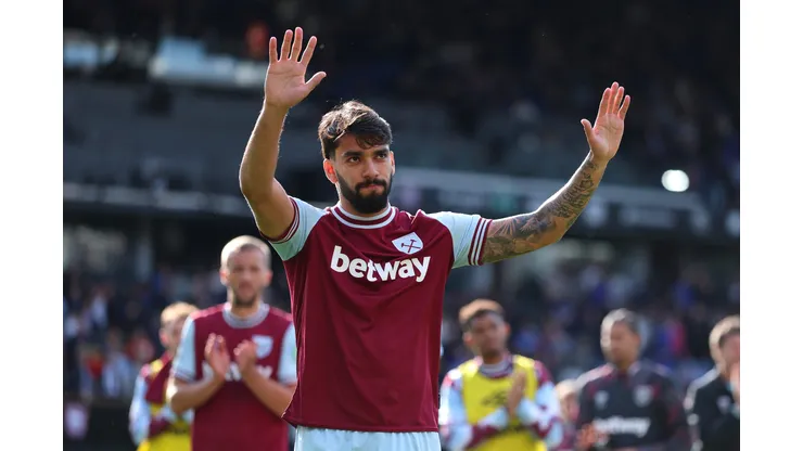 IPSWICH, ENGLAND - MAY 25: Lucas Paqueta of West Ham United acknowledges the fans following the Premier League match between Ipswich Town FC and West Ham United FC at Portman Road on May 25, 2025 in Ipswich, England. (Photo by Richard Pelham/Getty Images)
