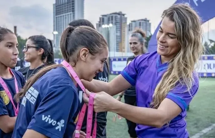Tamires em projeto social. Foto: Divulgação/Em busca de uma estrela
