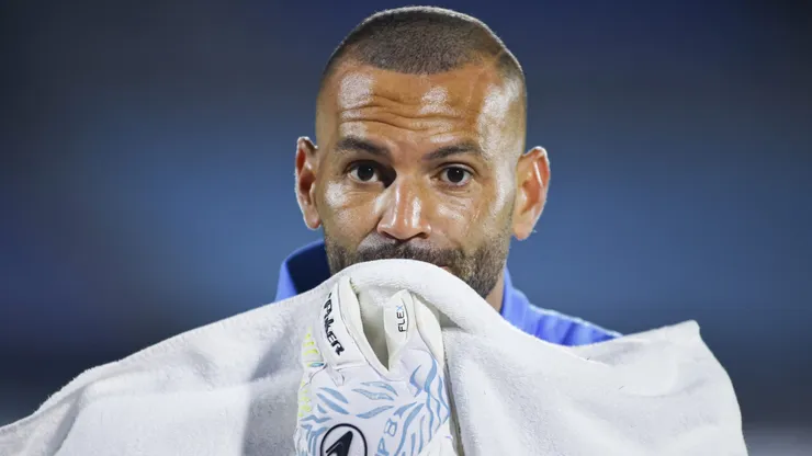 Weverton interessa ao Internacional.