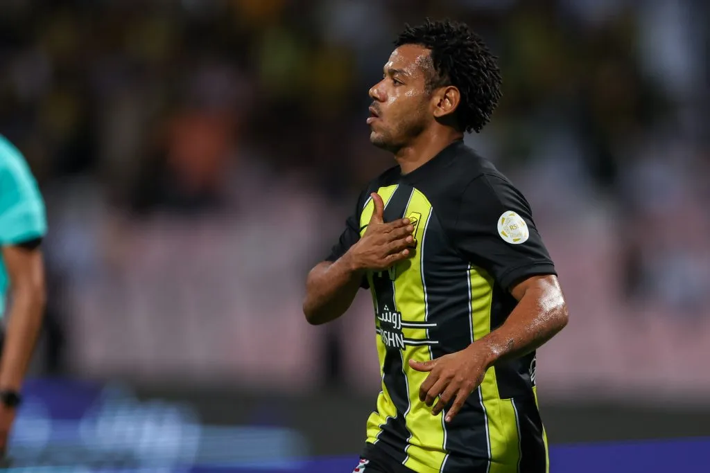 Romarinho em partida pelo Al-Ittihad. Photo by Yasser Bakhsh/Getty Images