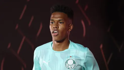 Estevão durante aquecimento contra o Inter Miami-EUA